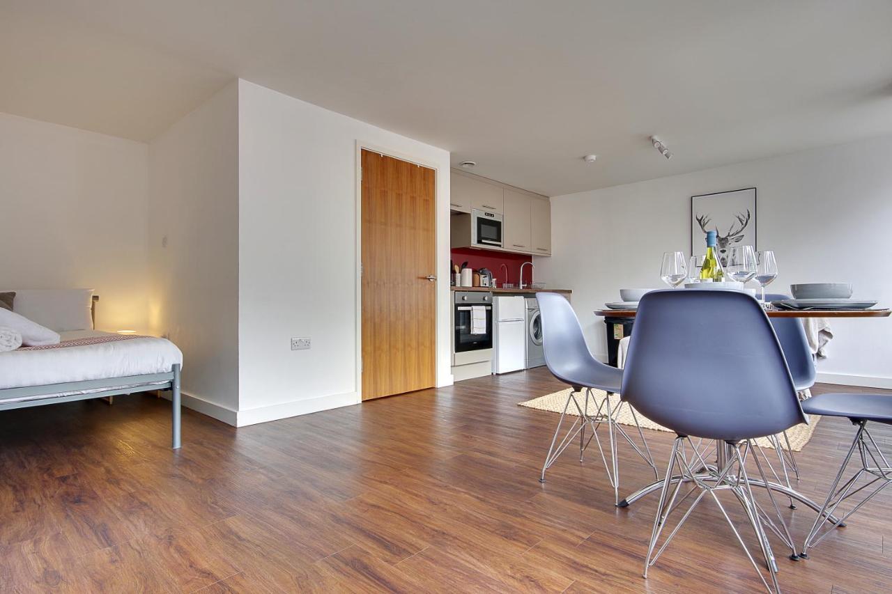 Hill House Holiday Apartments ボーンマス エクステリア 写真
