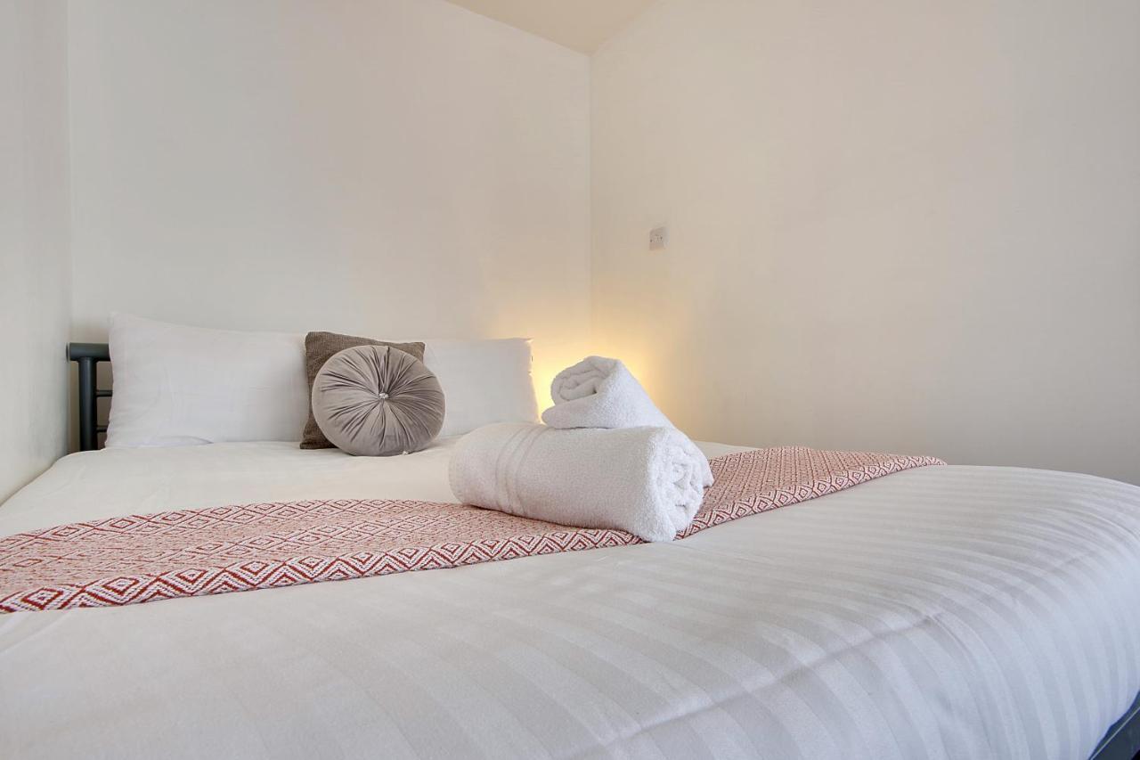 Hill House Holiday Apartments ボーンマス エクステリア 写真