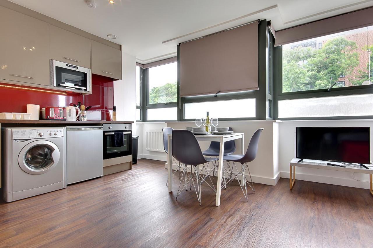 Hill House Holiday Apartments ボーンマス エクステリア 写真