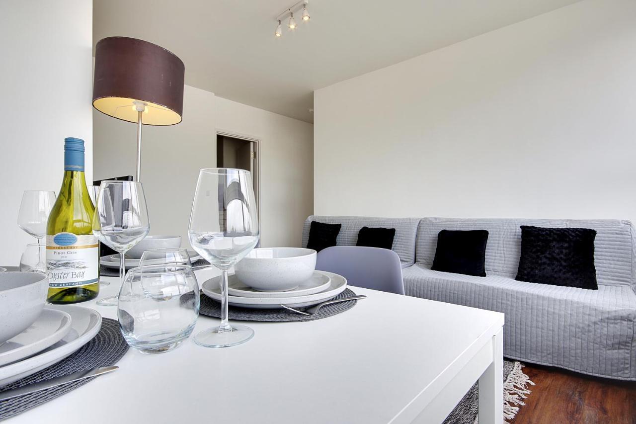Hill House Holiday Apartments ボーンマス エクステリア 写真
