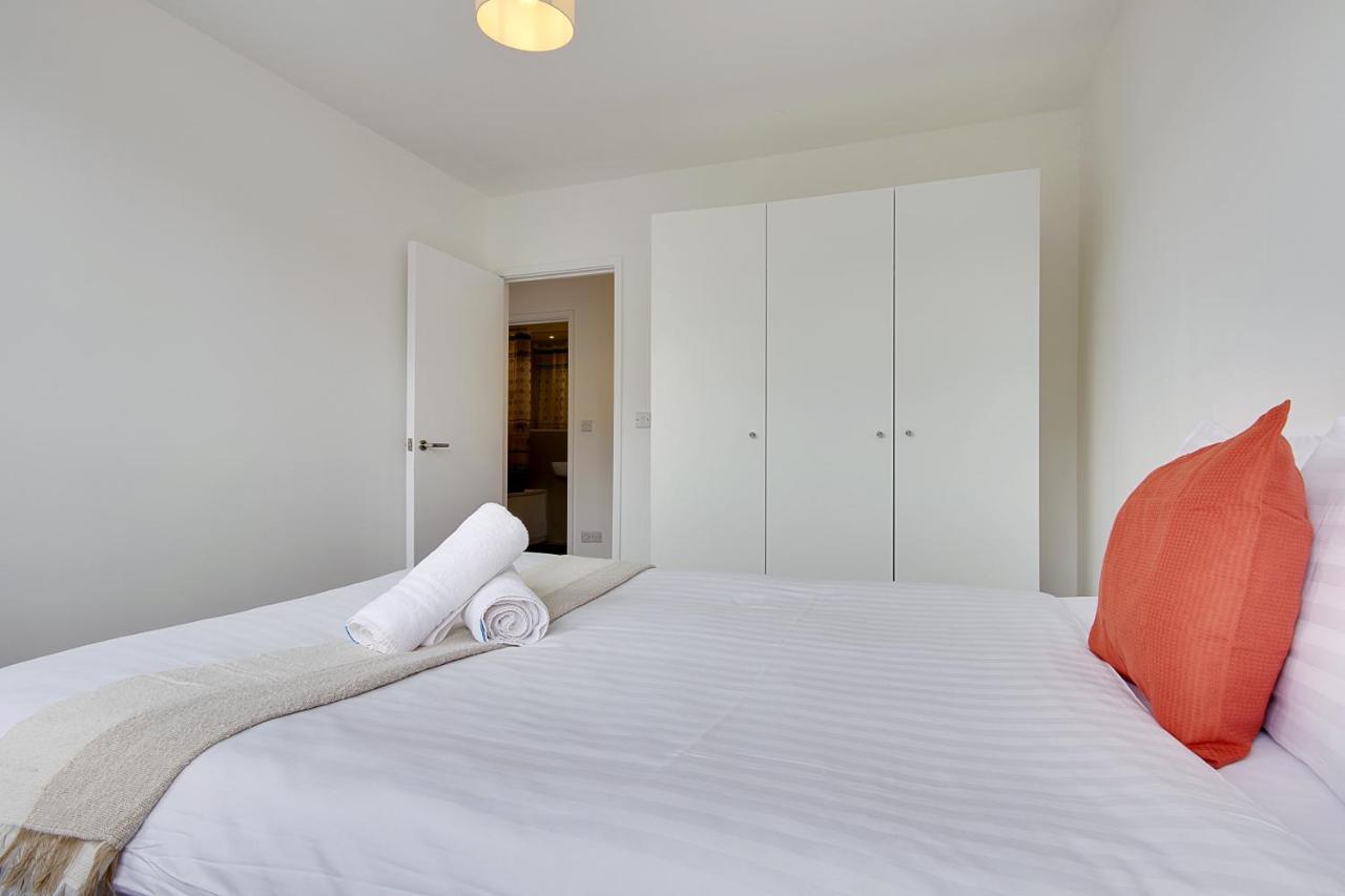 Hill House Holiday Apartments ボーンマス エクステリア 写真