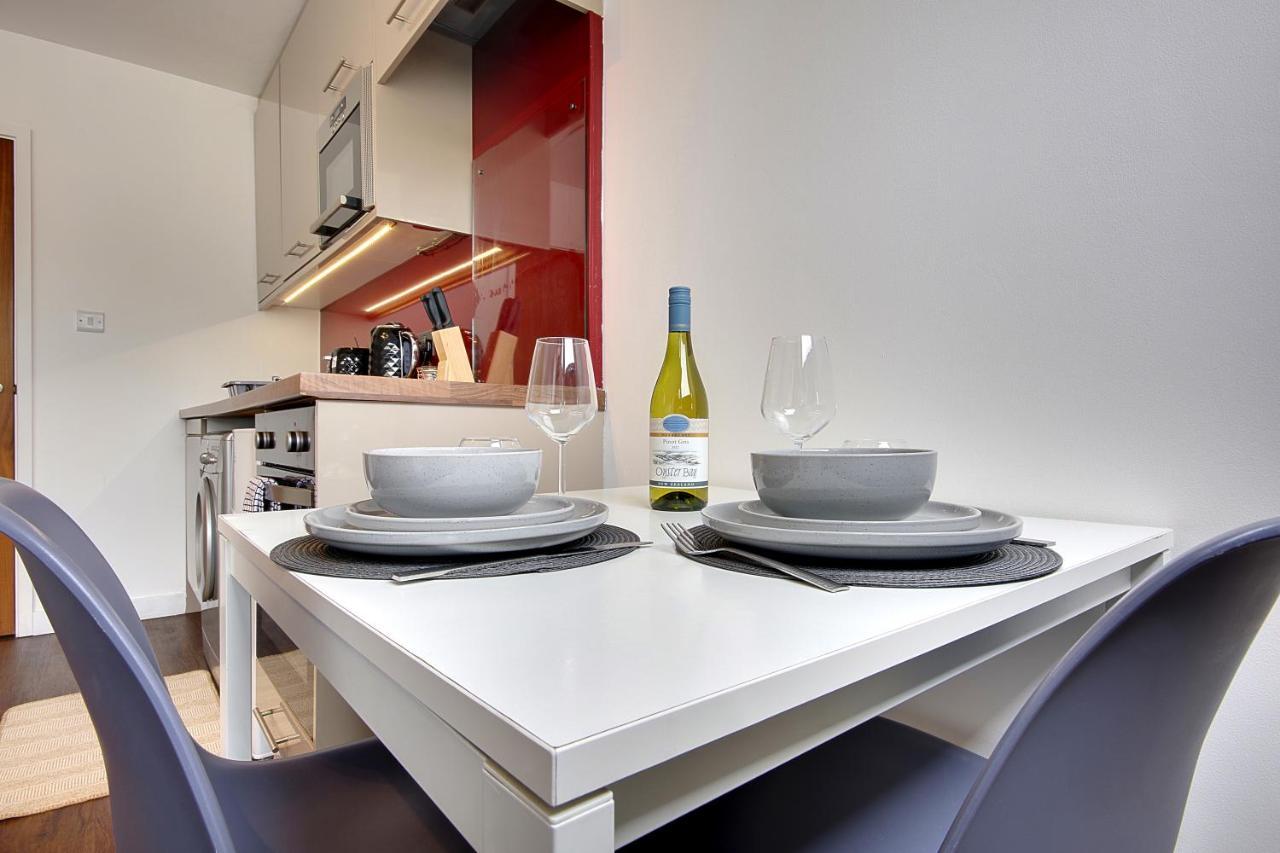 Hill House Holiday Apartments ボーンマス エクステリア 写真
