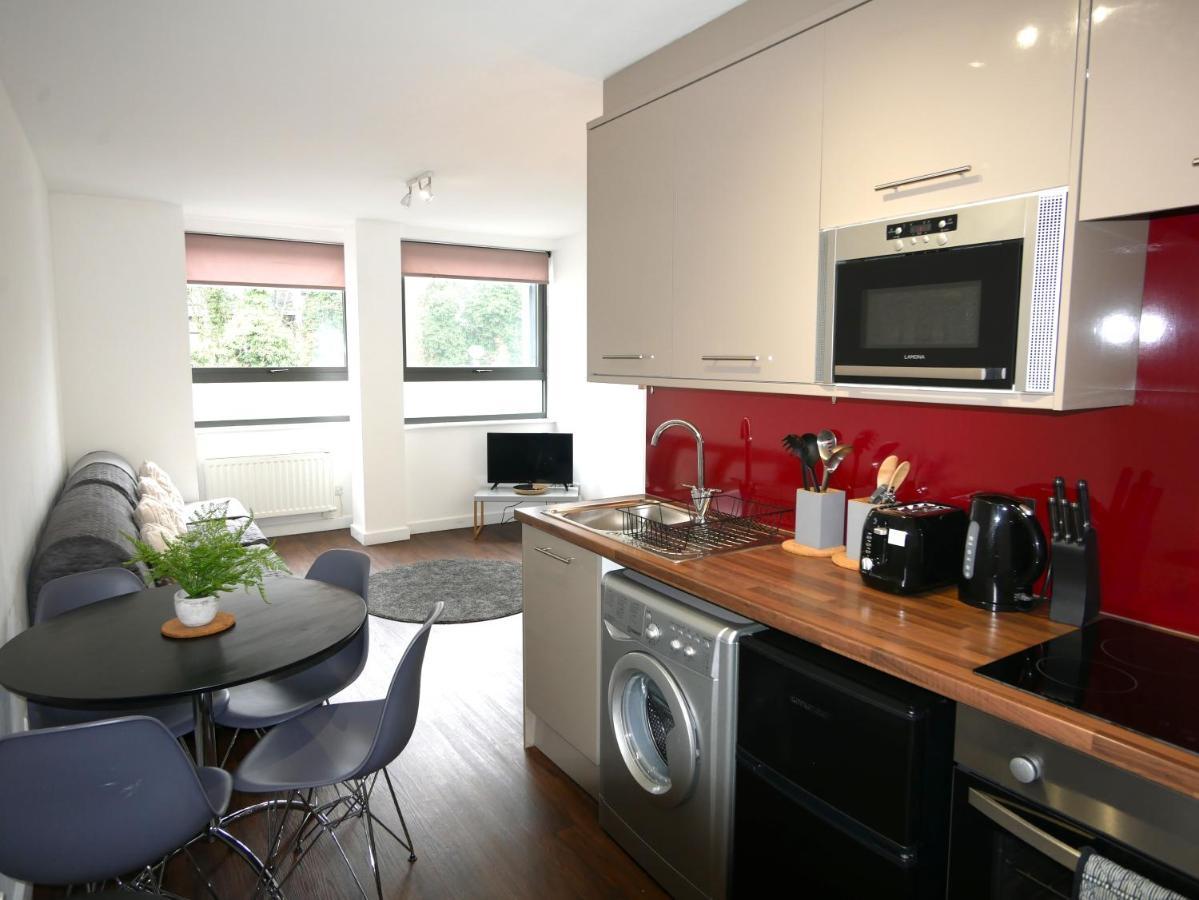 Hill House Holiday Apartments ボーンマス エクステリア 写真