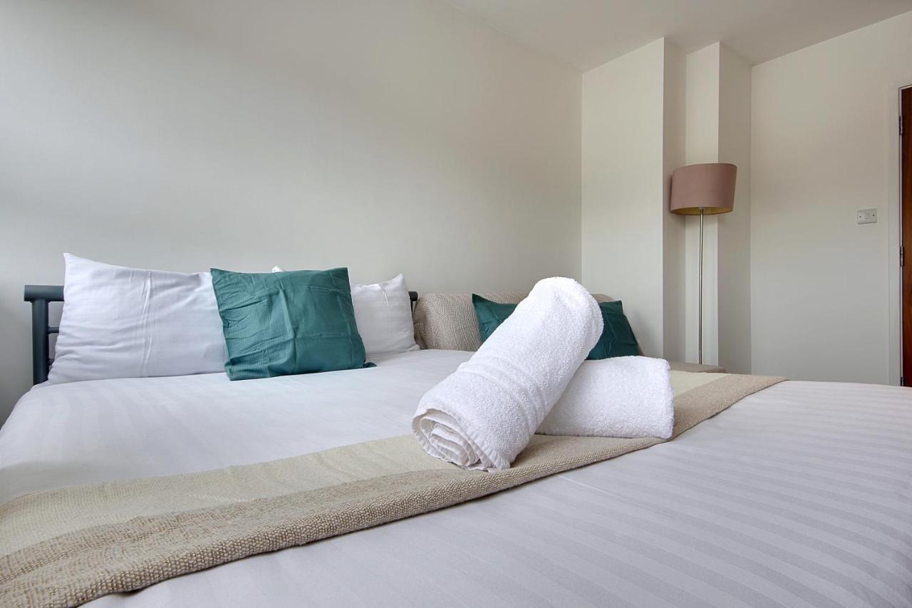 Hill House Holiday Apartments ボーンマス エクステリア 写真