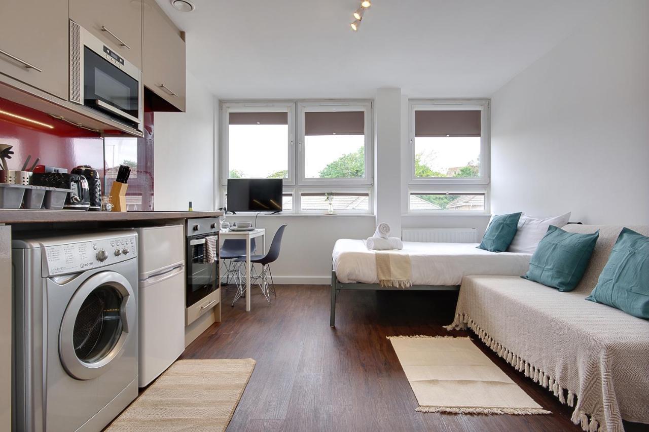 Hill House Holiday Apartments ボーンマス エクステリア 写真
