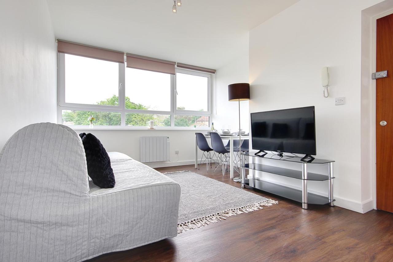 Hill House Holiday Apartments ボーンマス エクステリア 写真